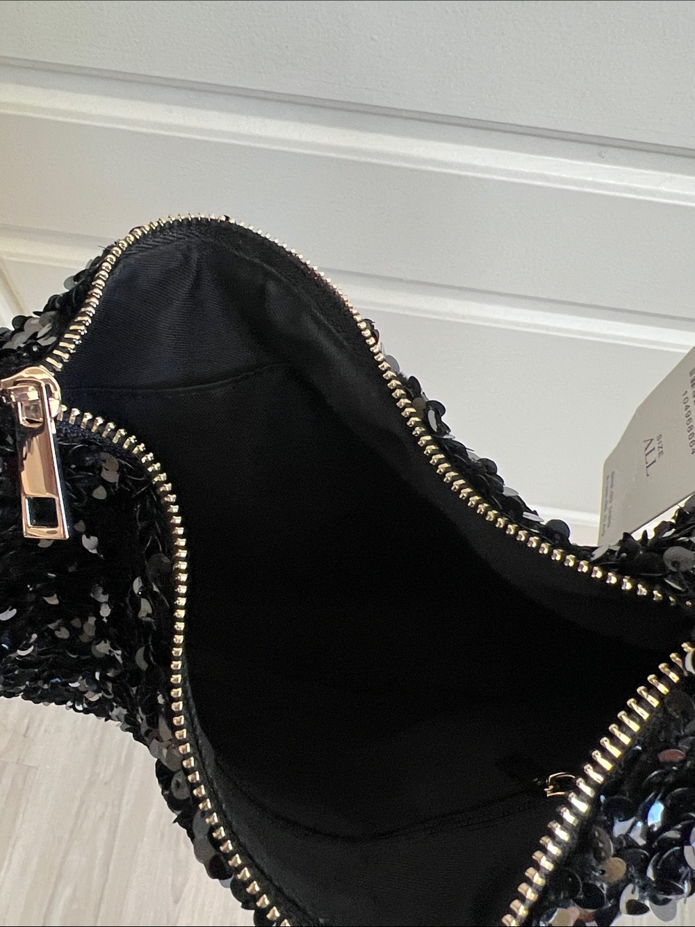 Anthropologie Sequin Hobo Shoulder
Bag Black Sparkle Y2K Glam festive party - Picture 6 of 6